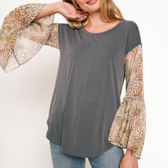MYSTREE PRINTED FLARE SLEEVE MODAL TOP - Picture 4 of 8
